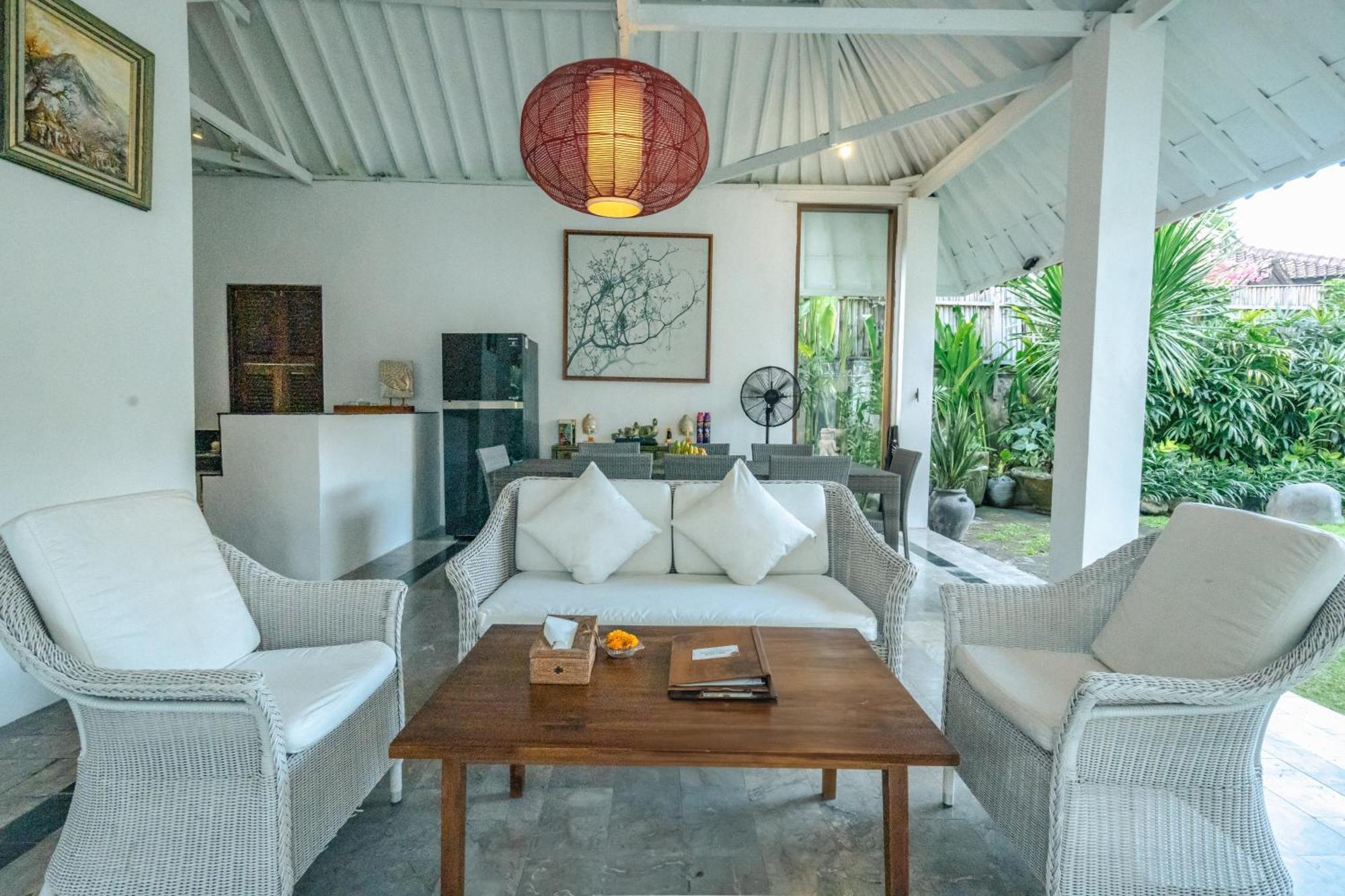 Villa Etnik Seminyak Εξωτερικό φωτογραφία